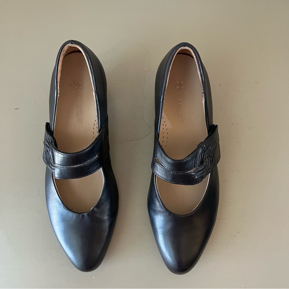 Ziera Mary Jane Strap Leather Shoes size 38EU/7.5 US - Picture 4 of 9